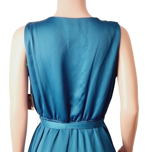 TAYLOR A-Line Sleeveless Belted Satin Dress Size: 8 - Picture 9 of 14